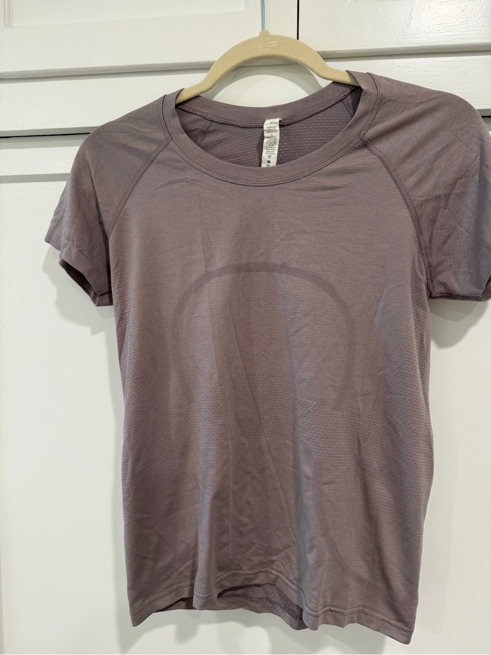 Lulu swifty tech shirt mauve size 8